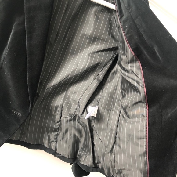 Banana Republic Velvet Blazer - Picture 5 of 5